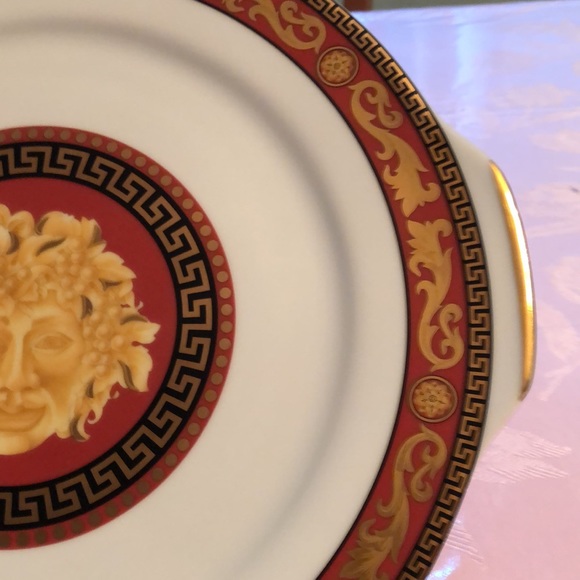 🏺🏺🏺VERSACE COPY OF THE GREEK KEY CAKE PLATE GOLD AND MAROON IN COLOR🏺🏺🏺 - Picture 4 of 7